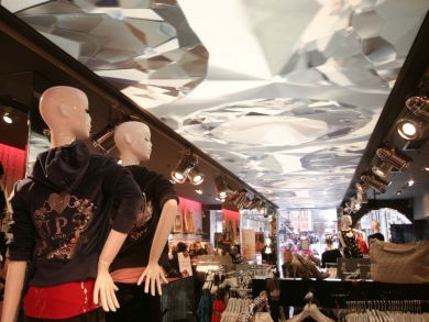 <h3>Lipsy - Bristol
</h3>