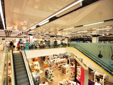 <h3>St Davids - Cardiff
</h3>